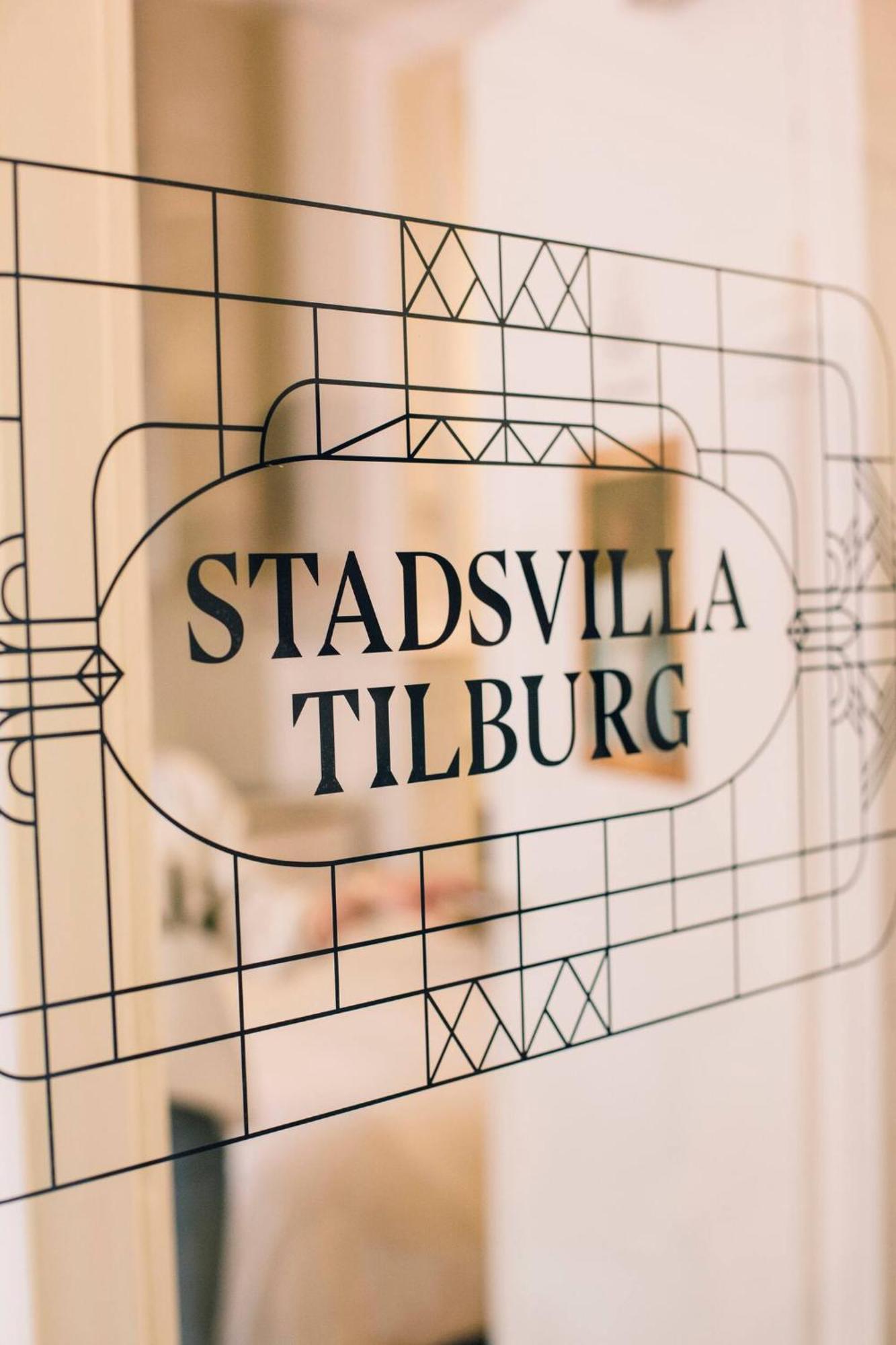 Xxl Loft With Bath Located Stadsvilla Тилбург Екстериор снимка