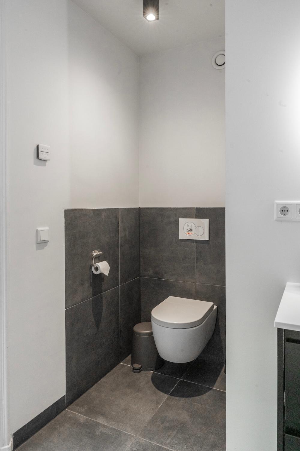 Xxl Loft With Bath Located Stadsvilla Тилбург Екстериор снимка