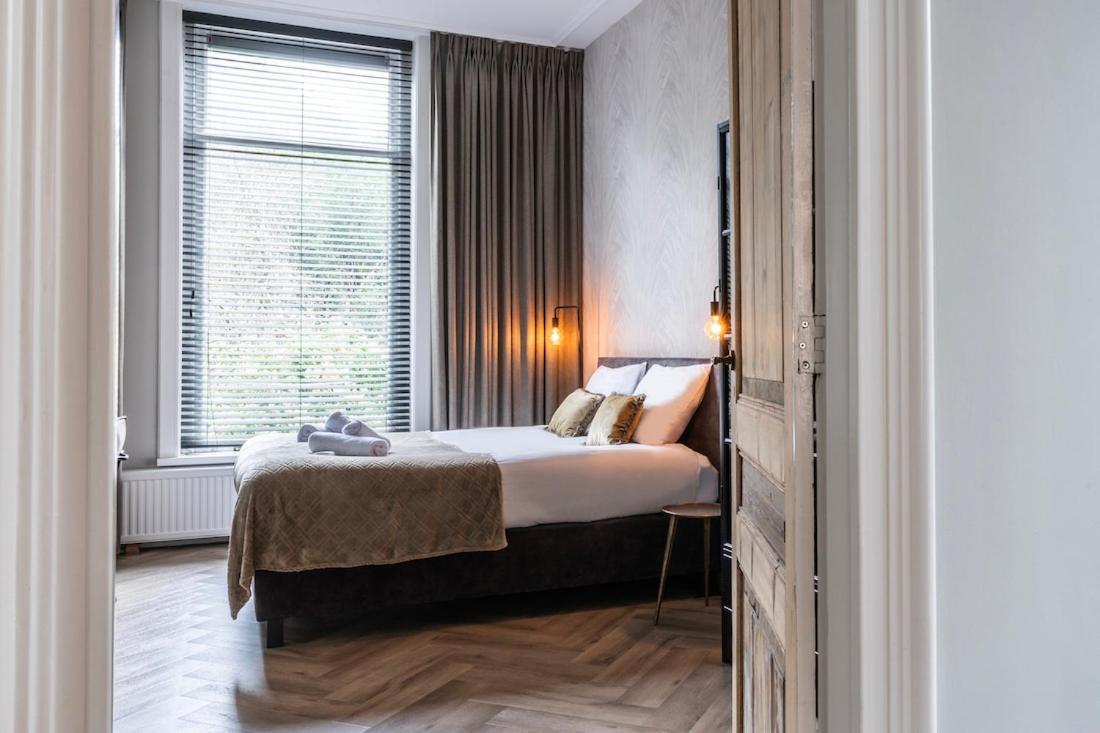 Xxl Loft With Bath Located Stadsvilla Тилбург Екстериор снимка