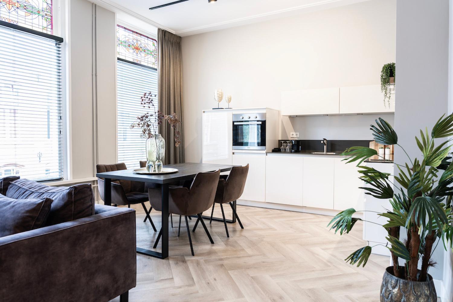 Xxl Loft With Bath Located Stadsvilla Тилбург Екстериор снимка